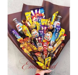 Bouquet-Surprise with Delights