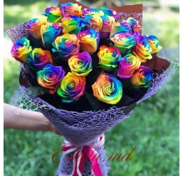 Buchet din Trandafiri "Curcubeu"
