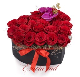 Aranjament in Cutie "Dragoste"